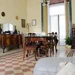B&B Centrale 2* Salerno