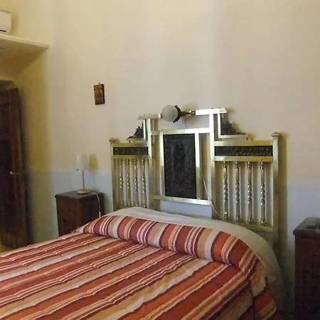 Alojamento de Acomodação e Pequeno-almoço B&B Centrale