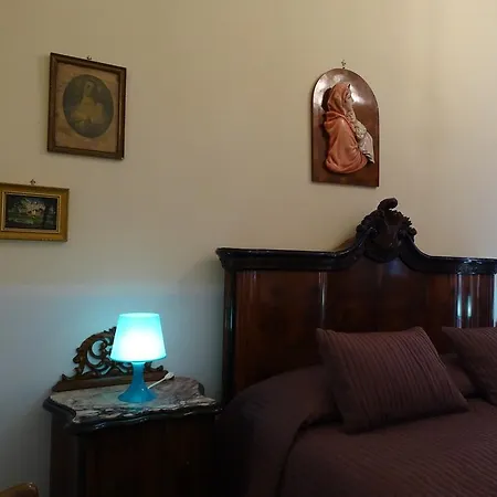 Alojamento de Acomodação e Pequeno-almoço B&B Centrale