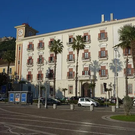 B&B Centrale 2* Salerno